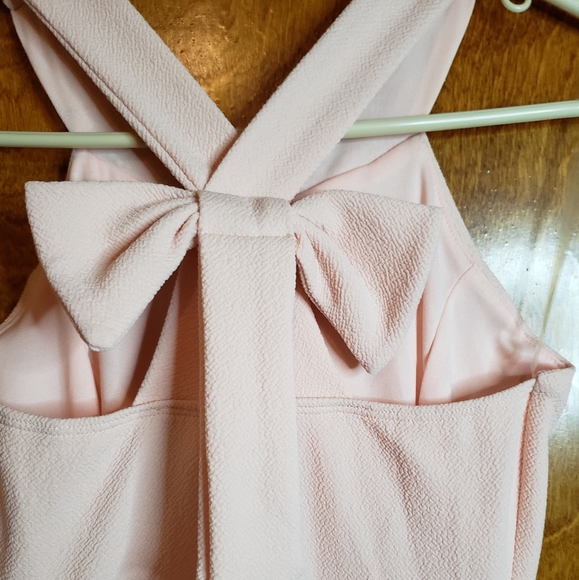 White and Baby Pink dress - Picture 5 of 7